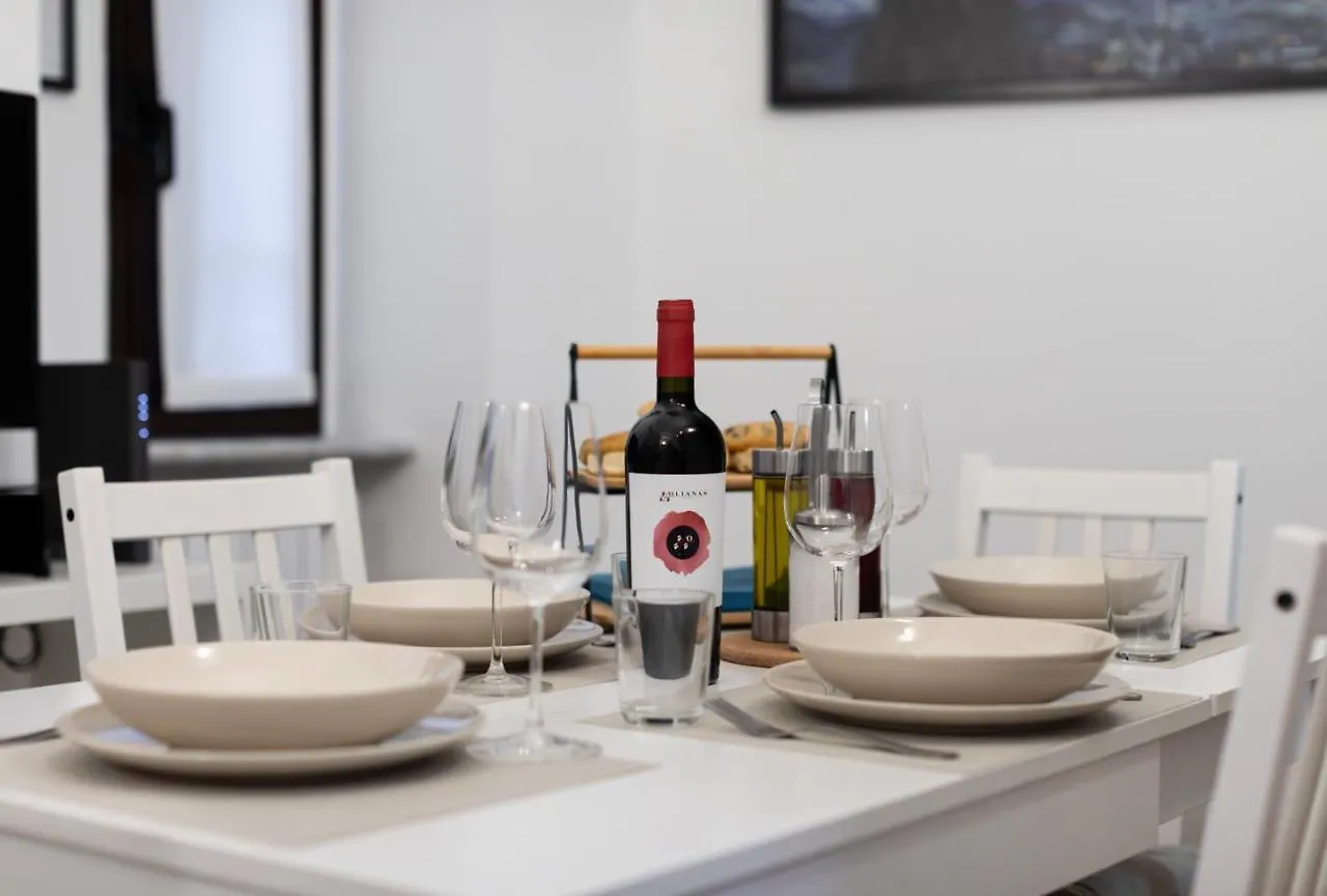Divi Apartments Milano-Buenos Aires Flat Milan